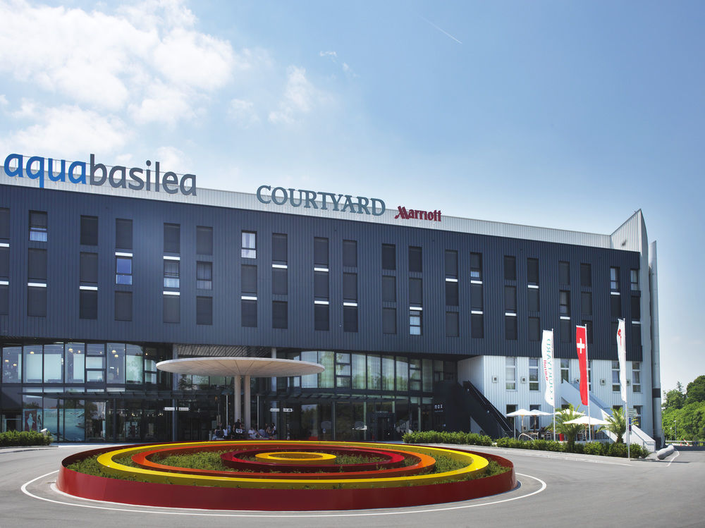 Courtyard by Marriott Basel image 1